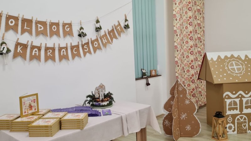 Hatvanegy nagycsoportos kapott mesekönyvet a Rákóczi Szövetségtől a Református Óvodában