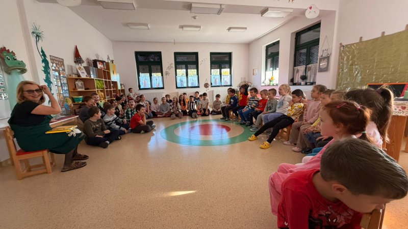 Mesés délelőtt a Pitypang Református Óvodában